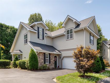 133 Towne Place Drive sold home in Towne Place, Hendersonville, NC
