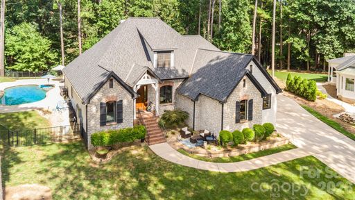 2418 Talbot Court sold home in Northview Harbour, Sherrills Ford, NC