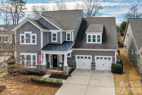 12520 Old Westbury Drive sold home in Avery Park, Cornelius, NC