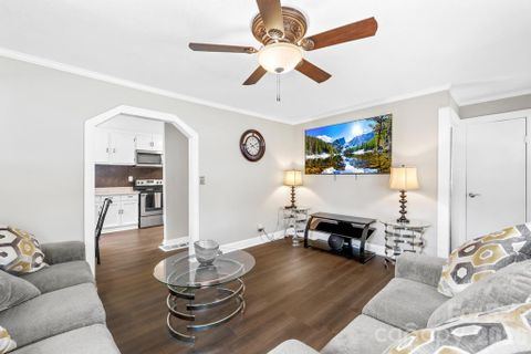 430 Arlington Circle