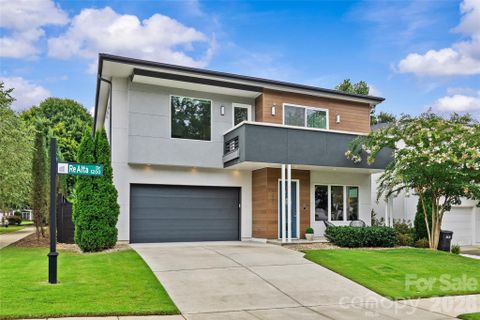 1237 Realta Drive pending home in Sherwood Forest, Charlotte, NC