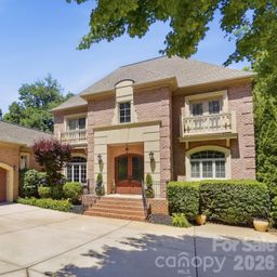 932 Thorn Ridge Lane