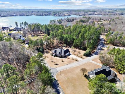 5312 Johnsons Barn Road sold home in The Glades At Windswept Cove, York, SC
