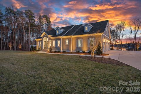 111 Kent Court active home in The Point, Mooresville, NC