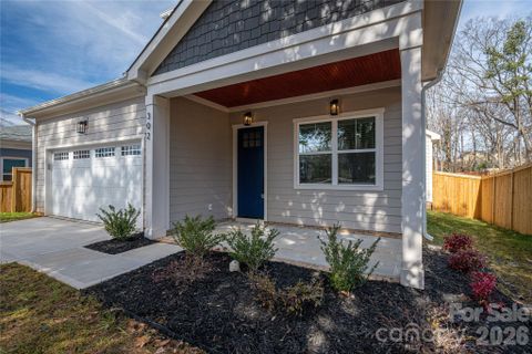 302 Lincoln Street sold home in Reid Park, Belmont, NC