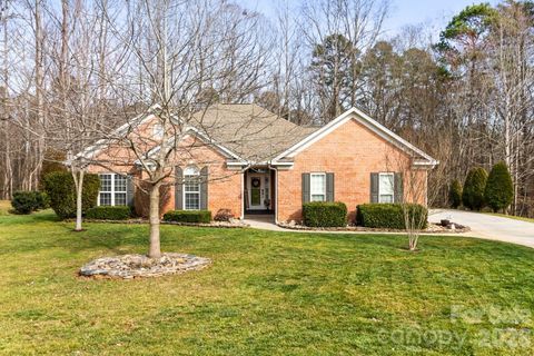 7695 Sedgebrook Drive sold home in Gates At Waterside, Stanley, NC
