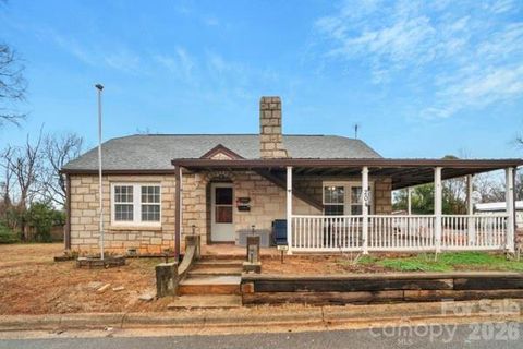 204 W C Avenue
