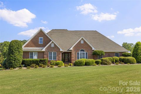 350 Royal Burgess Drive sold home in Links O Tryon, Campobello, SC