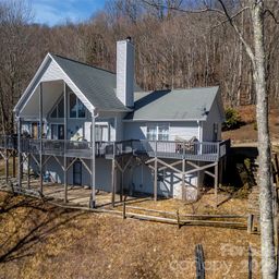 872 Mountainside Drive