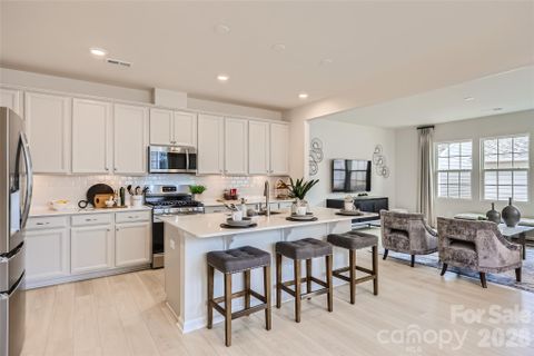 941 Cobbled Way