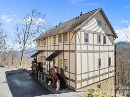 5 Lila Lane active home in Mount Soma, Clyde, NC