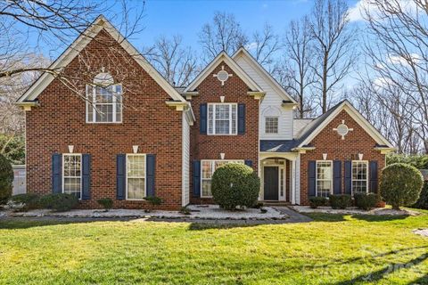 9825 Zackery Avenue sold home in Wynridge Estates, Charlotte, NC