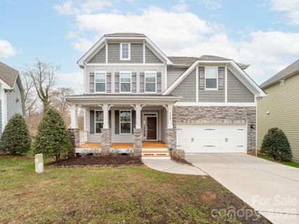 728 Lakeview Drive sold home in McAdenville Village, Mcadenville, NC