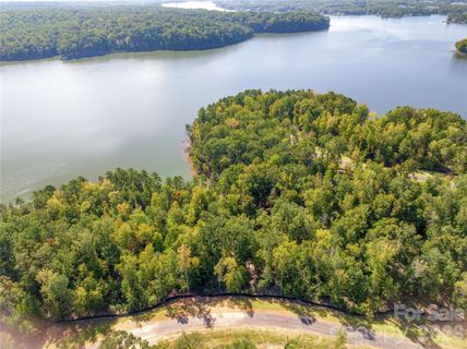 844 Lakeforest Drive sold home in McLean - South Shore, Clover, SC
