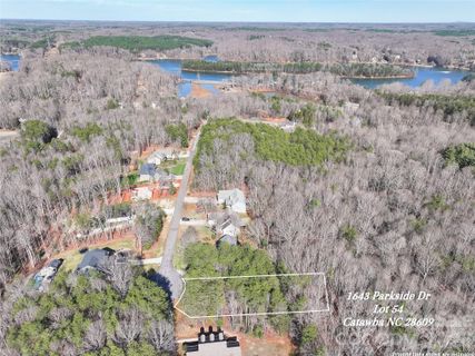 1643 Parkside Drive sold home in Long Bay, Catawba, NC