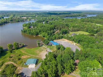 257 Boat Club Lane