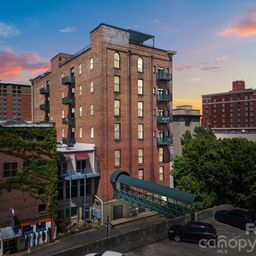 84 W Walnut Street