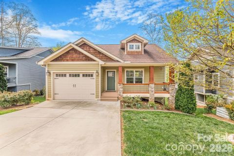 30 Asher Lane sold home in Cottages At Glenn Oaks, Arden, NC