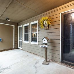 3929 Colony Crossing Drive