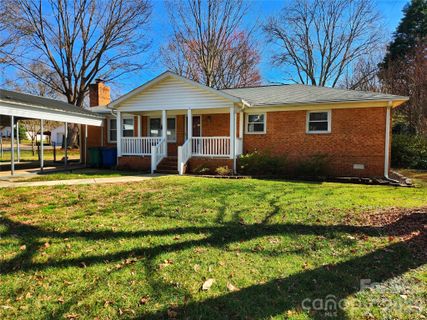 1308 Stallings Road sold home in Stallings Park, Matthews, NC