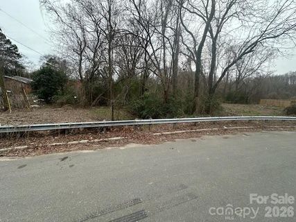2711 Celia Avenue active home in Washington Heights, Charlotte, NC