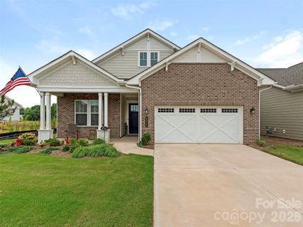 2026 Lake Como Drive