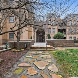3276 Park Road