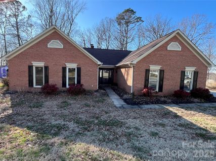 1300 Long Paw Lane sold home in Stoney Pointe, Charlotte, NC