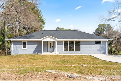 Homes in Crestview, Gastonia