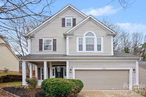 9032 Little Hampton Place sold home in Cambridge, Charlotte, NC