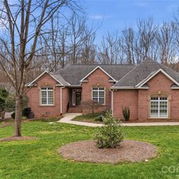 402 W Glenview Drive