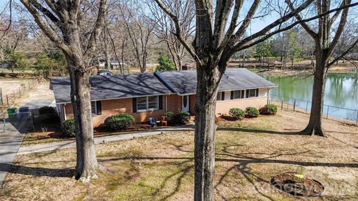 4831 Dogwood Place sold home in Lakeview Manor, Charlotte, NC