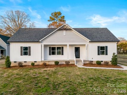 1235 Branch Street sold home in West Manor, Lancaster, SC