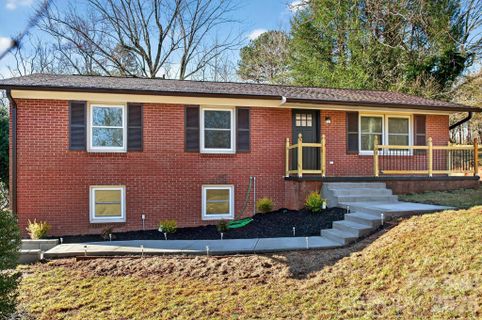 1780 Ne 23rd Avenue Lane sold home in Pinebrook Park, Hickory, NC