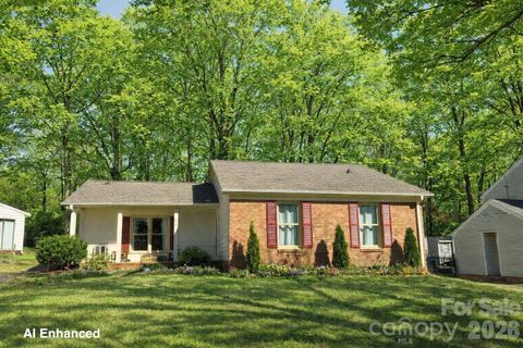 615 Winter Wood Drive sold home in Wood Hollow, Matthews, NC