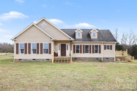 2262 Center Road