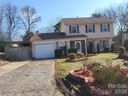 7515 Woodknoll Drive sold home in Charlotte, SC