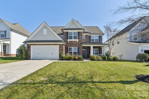 204 Hampton Trail Drive active home in Habersham, Fort Mill, SC
