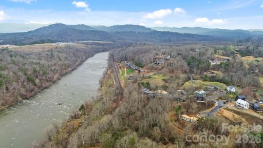 406 Blue Mind Way pending home in Olivette, Asheville, NC