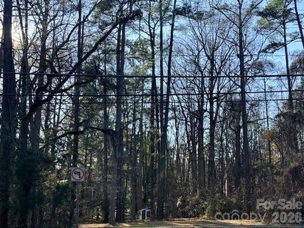 000 Sardis Road