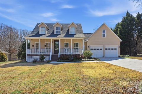 7335 Broad Wing Lane sold home in Eagle Harbor, Sherrills Ford, NC