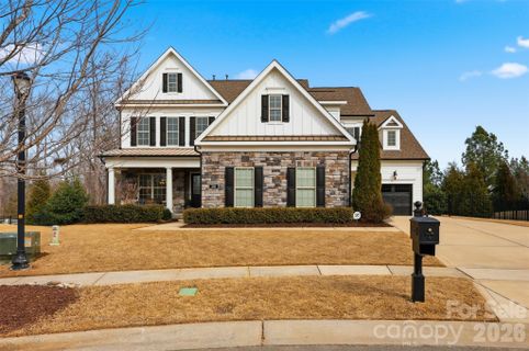 336 Newington Court