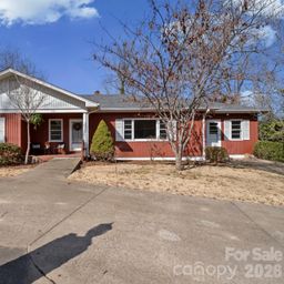204 Fernwood Drive