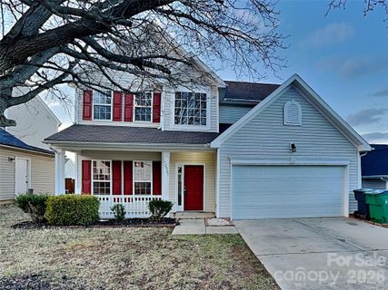 12927 Deaton Hill Drive active home in Highland Park, Charlotte, NC