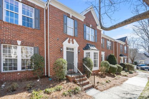 738 Naramore Street active home in Davidson Bay, Davidson, NC