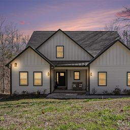 15200 August Lane