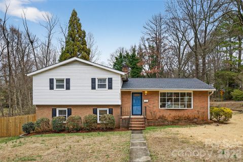 3400 Driftwood Drive sold home in Sheffield Park, Charlotte, NC