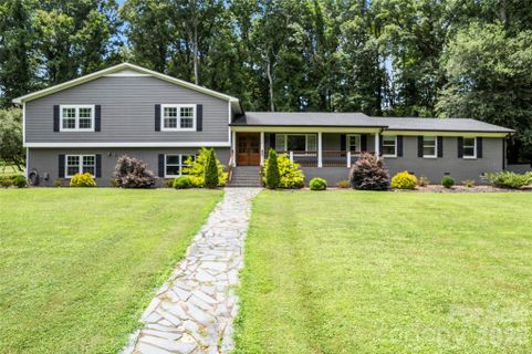 108 Brookmeade Drive sold home in Brookmeade, Statesville, NC