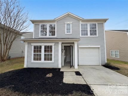 1911 Almond Hills Drive pending home in Mallard Woods, Charlotte, NC