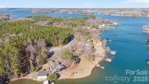 Homes in Lake Wylie, York